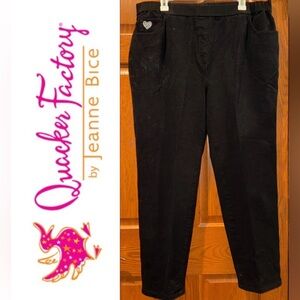 EUC 1X Short Dream Jeanne’s Pull on Jeans in Black